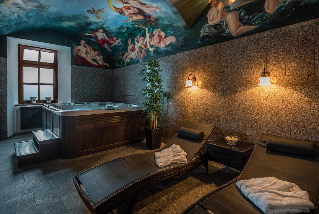 Chateau Krakovany 외부 사진
