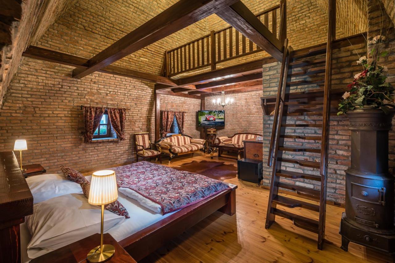 Chateau Krakovany 외부 사진