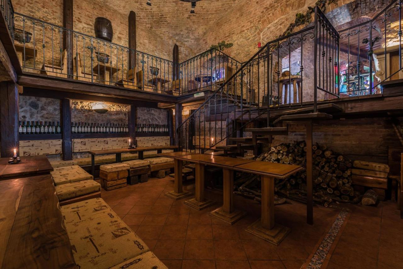 Chateau Krakovany 외부 사진